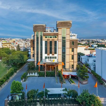 Hotel Saffron Leaf Дехрадун Экстерьер фото