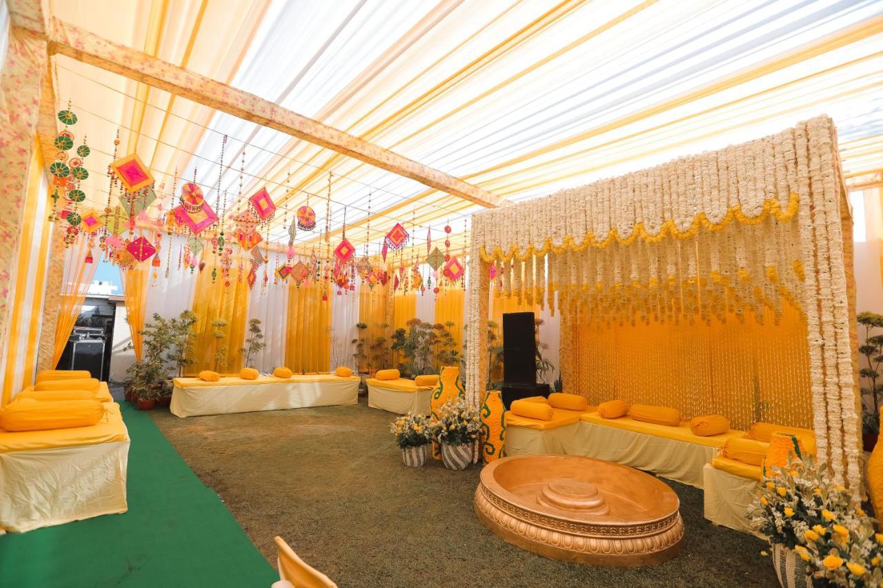 Hotel Saffron Leaf Дехрадун Экстерьер фото