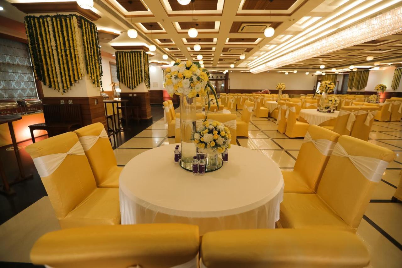 Hotel Saffron Leaf Дехрадун Экстерьер фото