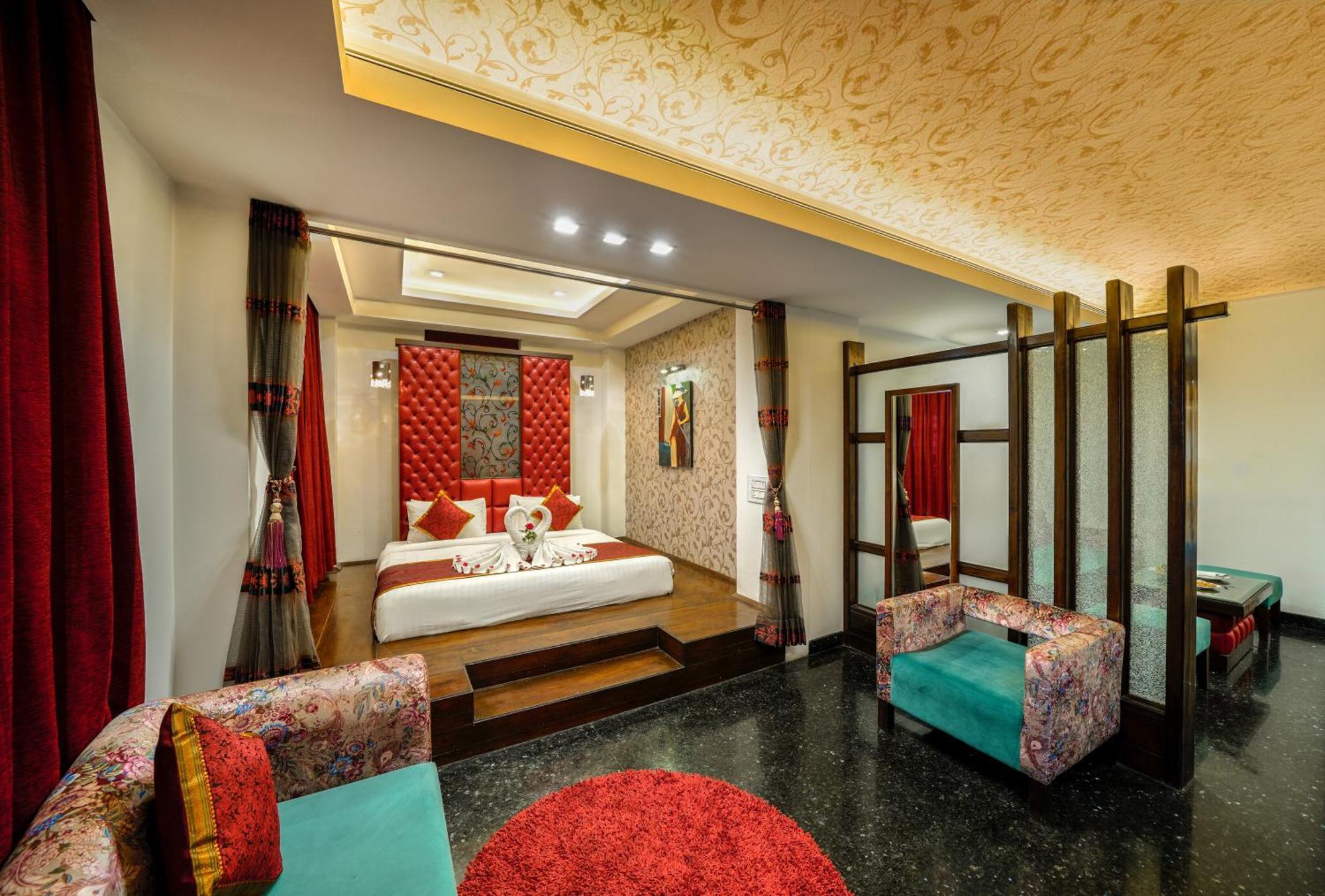 Hotel Saffron Leaf Дехрадун Экстерьер фото